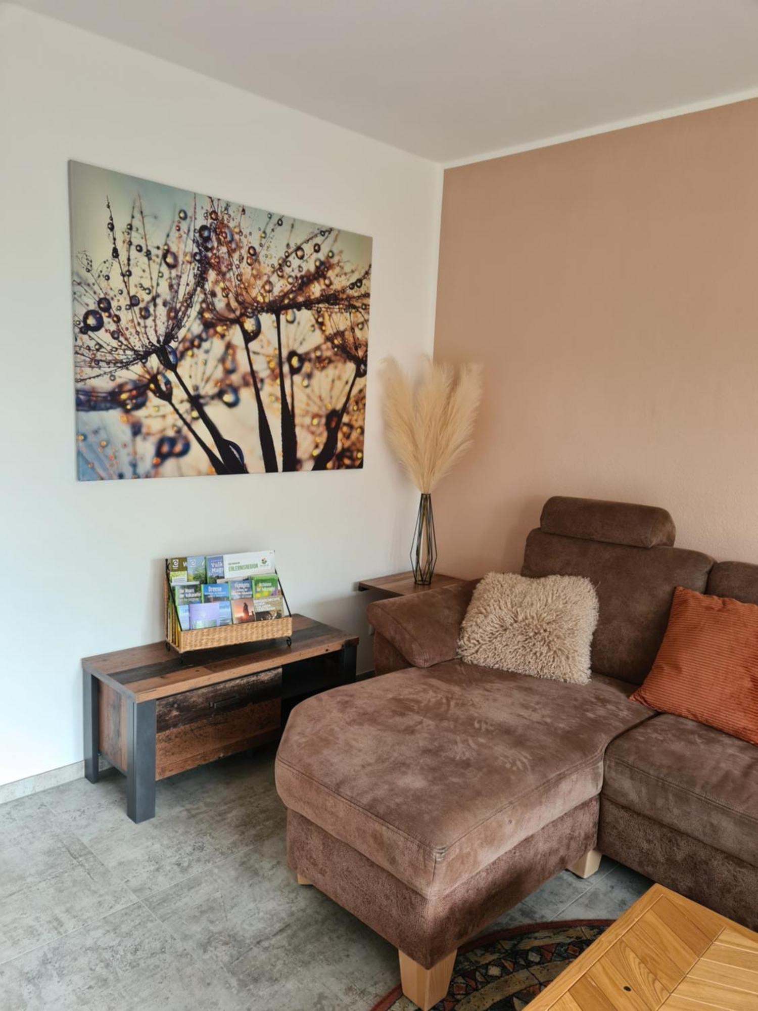 Ferienwohnung Burgblick Pelm Ngoại thất bức ảnh